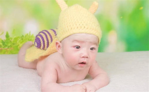 “498个成熟稳重的男生名字推荐：赵姓男孩的最佳选择”